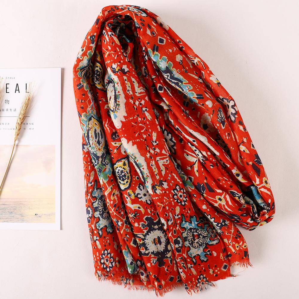 New Fashion Summer Women Scarf Bohemia Flower Beach Hijab Shawls and Wraps Female Foulard Echarpe Designer Pashmina Bandana