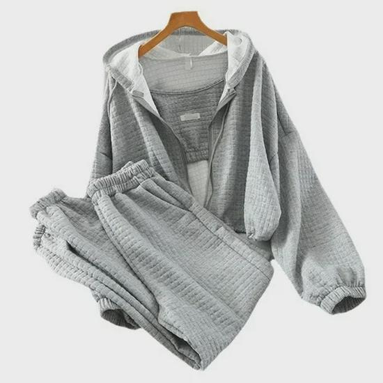 "Women's Large Sports-Style Three-Piece Tracksuit: Hooded Sweatshirt, Suspenders, and Cuffed Long Pants for Spring/Autumn"