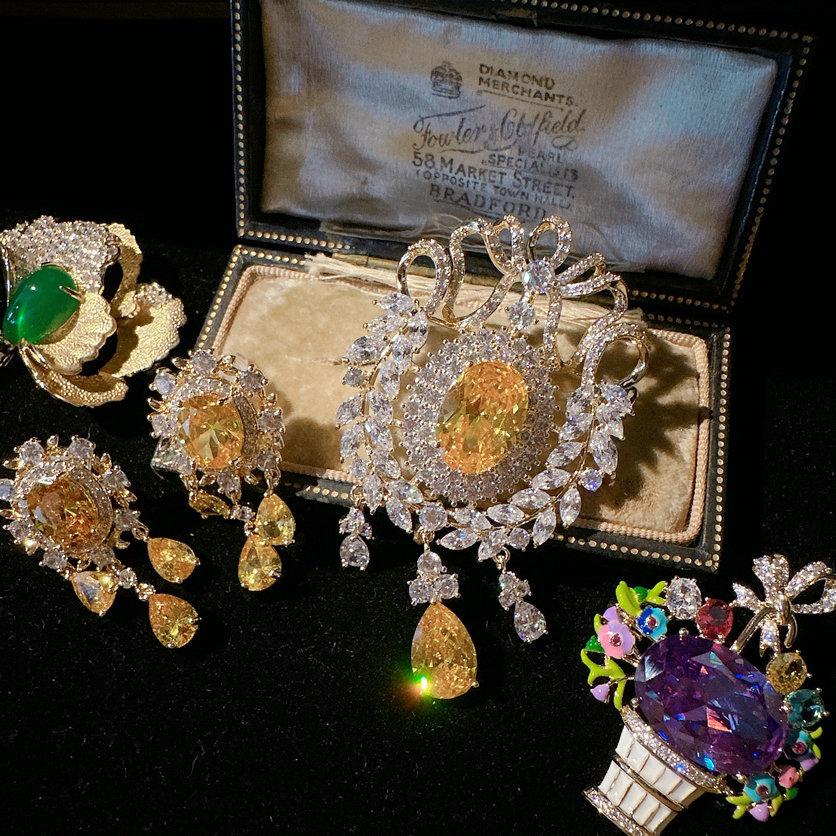 Farah Crown Wheat Ear Jewel Brooch, Antique, 18K Gold Plated, Twilight Yellow Water Drop Zircon Earrings Combination