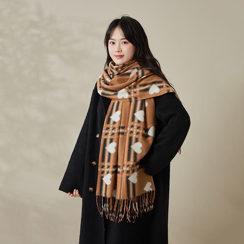 Double Side Heart-Shaped Checkered Scarf Female Winter Korean Fashion Versatile Shawl Thickened Outer Scarf Warm Neck Protection