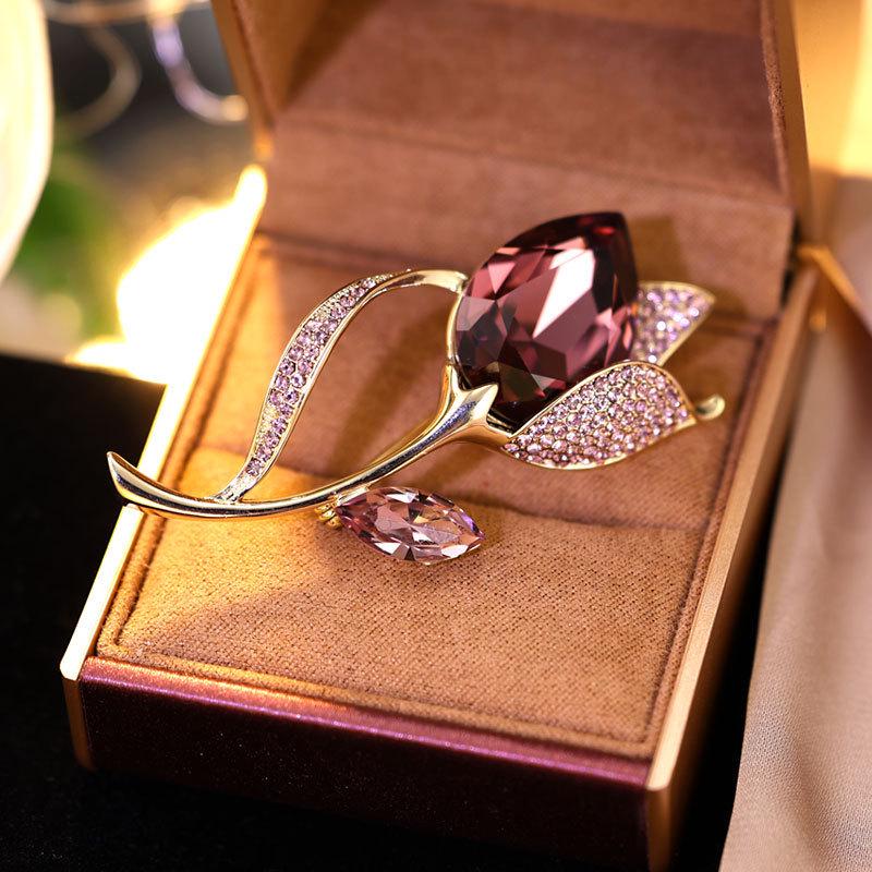 

Брошь-тюльпан в европейском корейском стиле с кристаллами - изысканный аксессуар