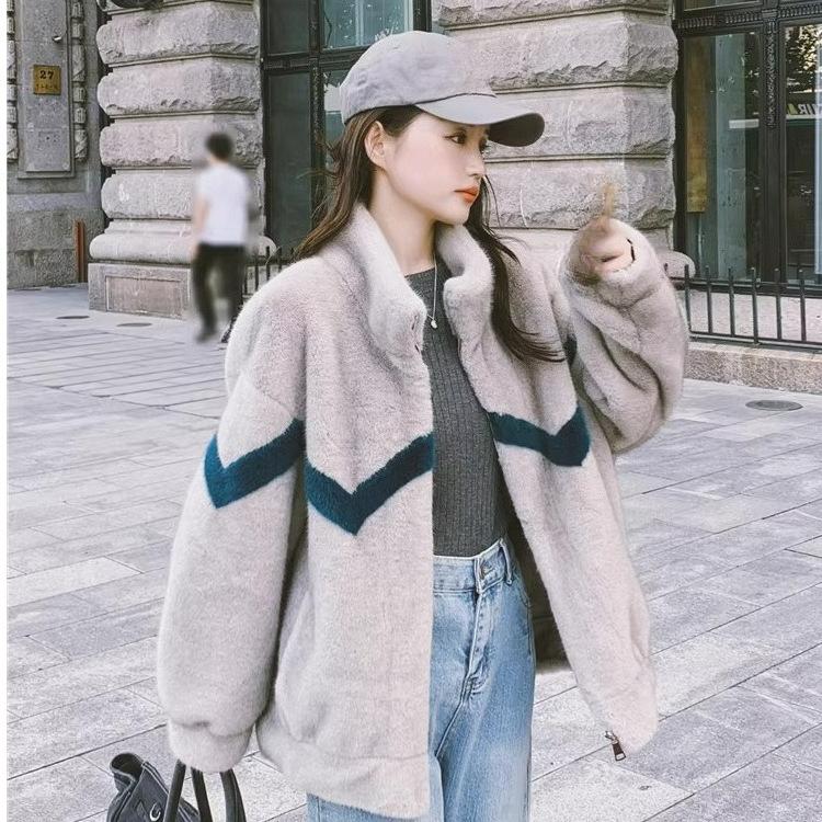 Fur All-in-one Jacket Female Winter Student Short Section Small Lamb Wool Plus Velvet Thick and Loose