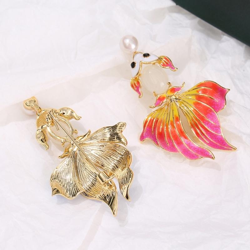 Adorable Enamel Goldfish Brooch Alloy Lapel Pin Stylish Jewelry Accessories for Women Hats Bags Jackets Fashion Gift