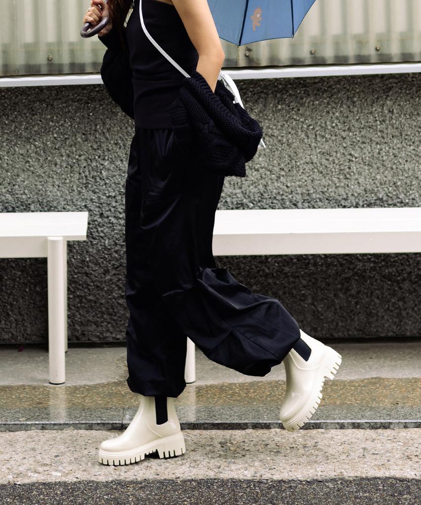 Cesti High-Top Chelsea Rain Boots (Ivory)