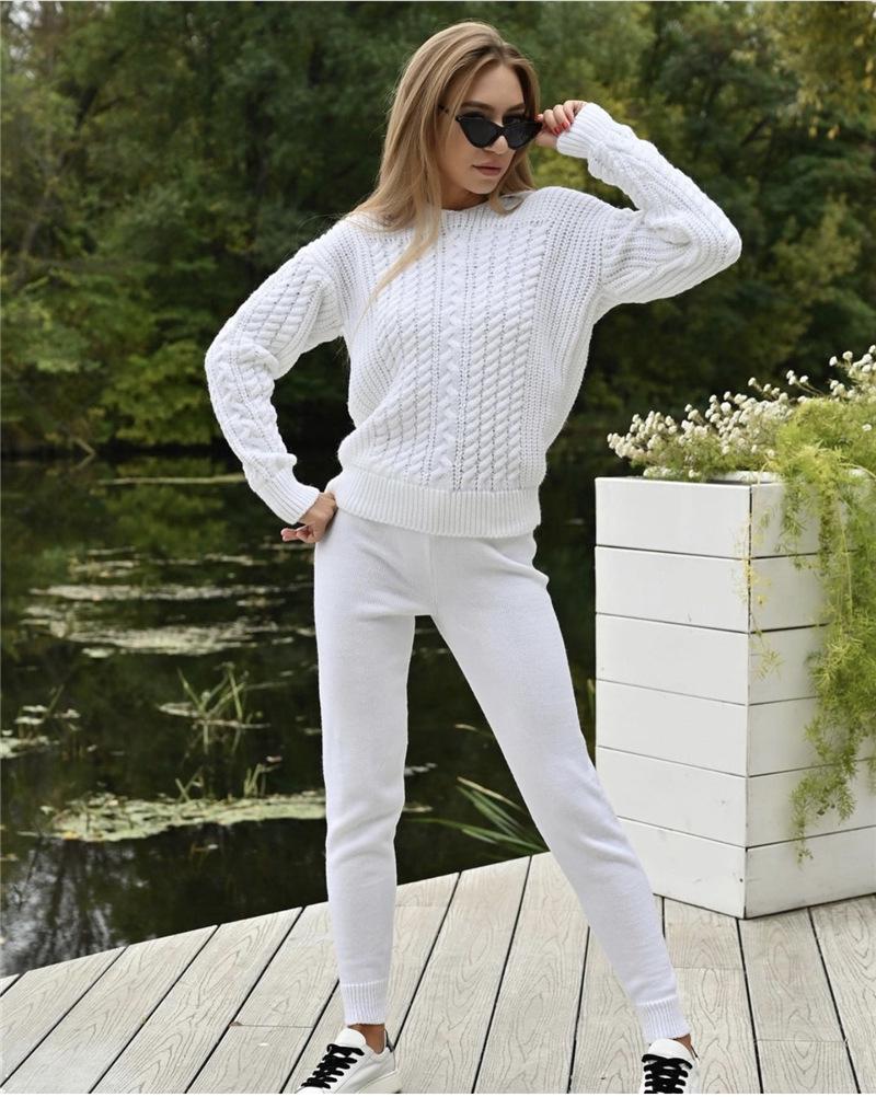 Women's Autumn/Winter 2023 Casual Two-Piece Knit Set - Cable Knit Pullover