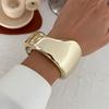 Ingemark Punk Hip Hop Glatte Kunststoffe Unregelmäßige Offene Manschettenarmbänder für Damen Kreatives Goldfarbenes Armband Männer Hand Schmuck