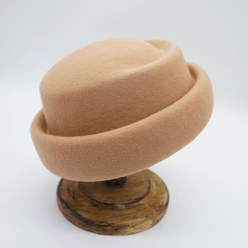 Elegant Women's Wool Felt Beret - Japanese Retro, White/Black/Brown/Camel, Autumn/Winter, French Style with Rolled Brim