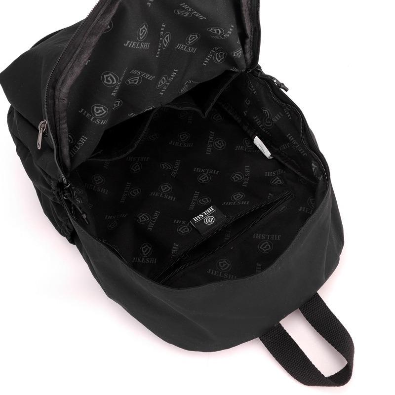 Anti-splashing nylon bag, new large-capacity student schoolbag, trendy outdoor travel bag, literary women's backpack.