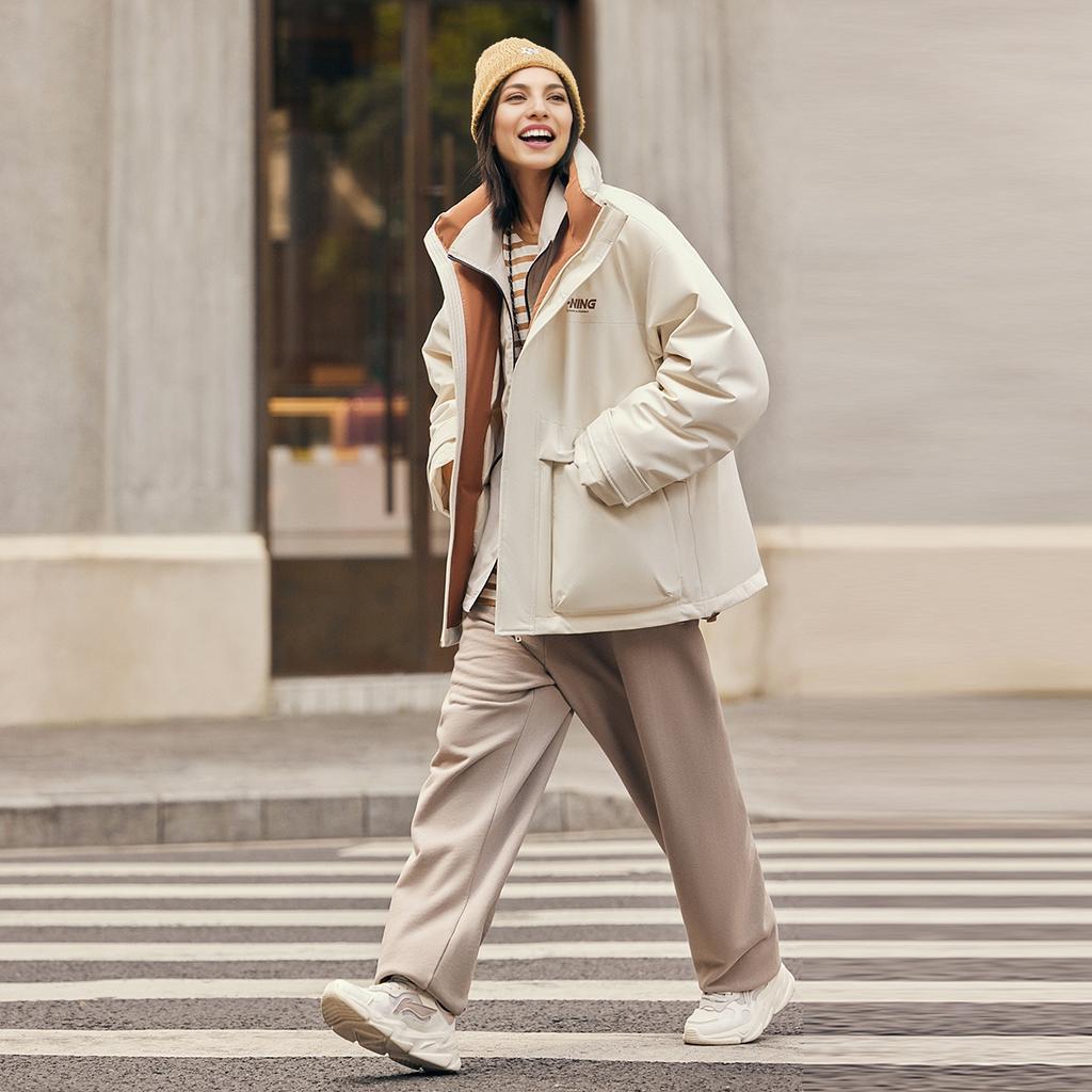 Li Ning Hot Pot Down Jacket Series Solid Color Stand Collar Windproof Casual Loose Short Winter Down Jacket Unisex Jacket Off-White AYMU503-2