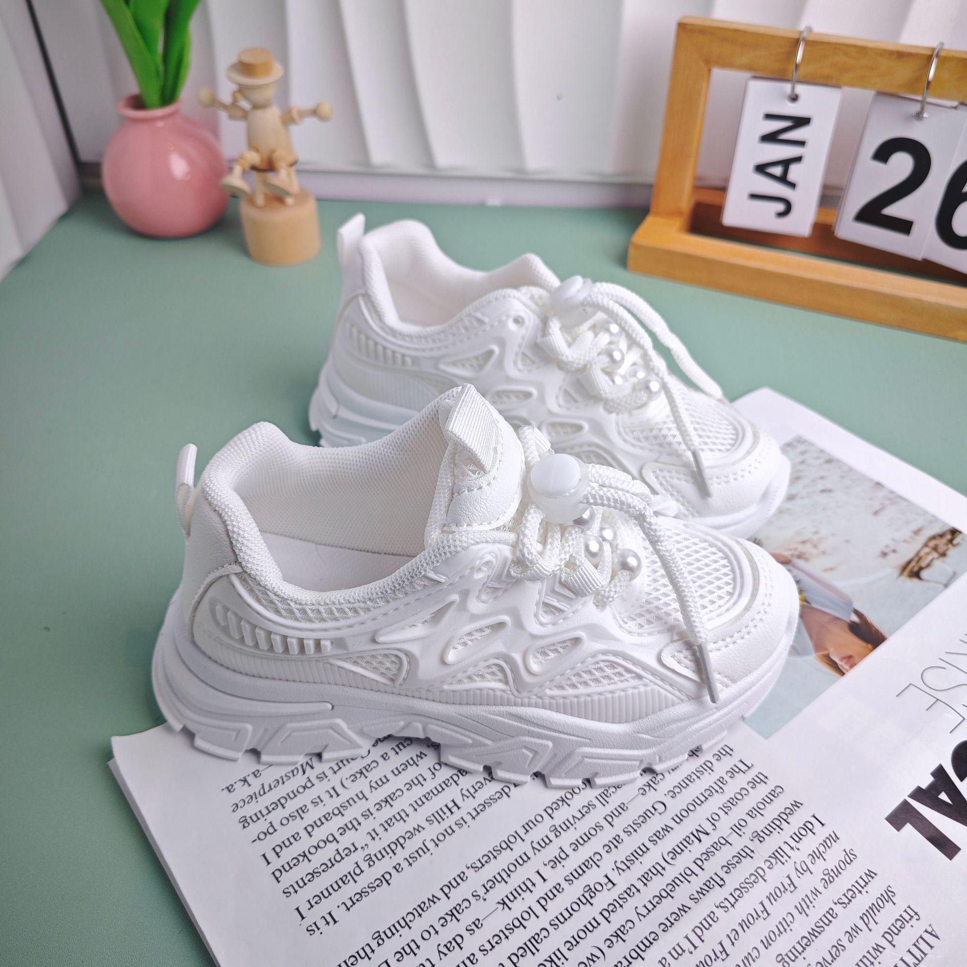 

Детские дышащие сетчатые кроссовки на весну/лето 2025 - модные белые кроссовки папины для подростков EU 29 / 18.0 cm