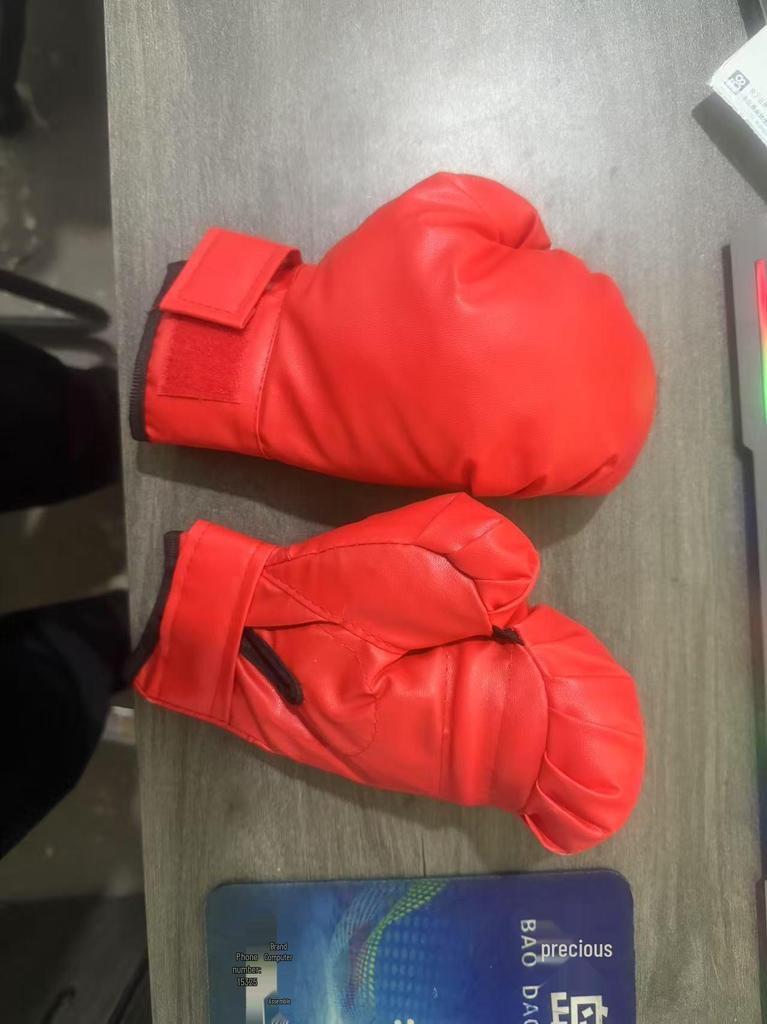 Children's Inflatable Punching Bag: Vertical Boxing Balloon for Home Training and Stress Relief.