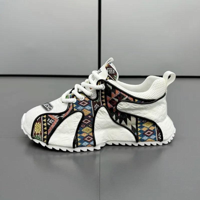 High-quality refreshing cloth surface does not stink feet sports and leisure dad shoes super soft genuine fashion non-slip breathable board shoes men