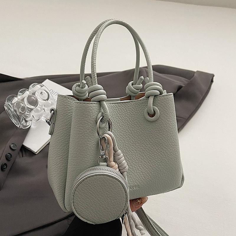 New fashionable and simple lychee pattern portable bucket bag niche design commuter versatile messenger bag women