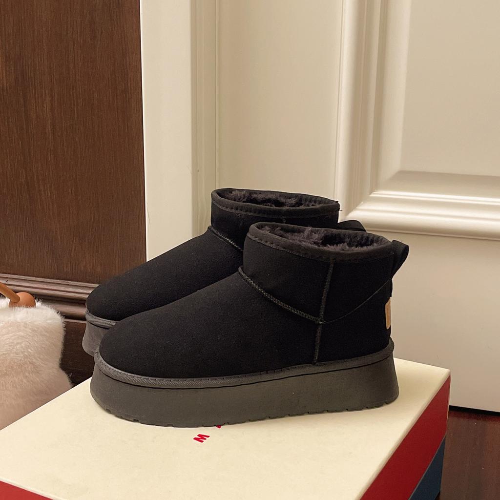 Thick-soled versatile snow boots women's winter new velvet thickened large cotton shoes warm and cold-resistant short boots