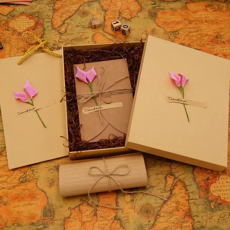 Uitnodigingsenvelop Cadeaubox Souvenir Retro Envelop Romantische Bloemen Decoratie Kantoorartikel Kaart Briefpapier Verpakking Houder