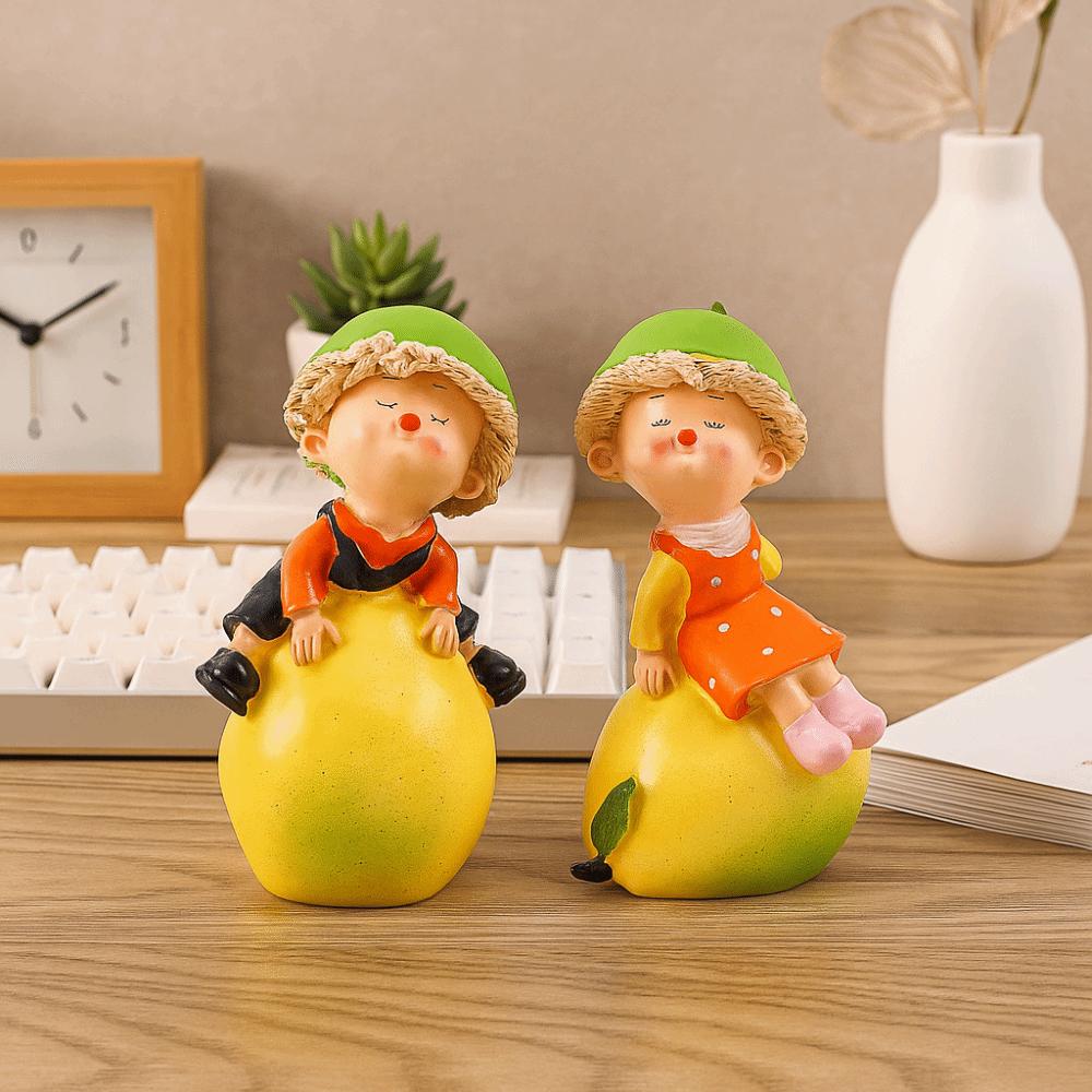 Funny Fruit Doll Statues Resin Cartoon Vegetable Statues Handmade Decorative Garden Decor Figurines Kitchen Decor