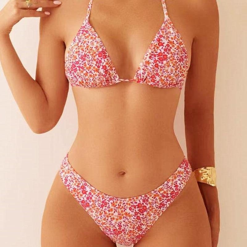 2026 Neuer Europäischer und Amerikanischer Sexy Bikini Zweiteiliges Set Neckholder Träger Geteilter Badeanzug Damen Blumen Bikini