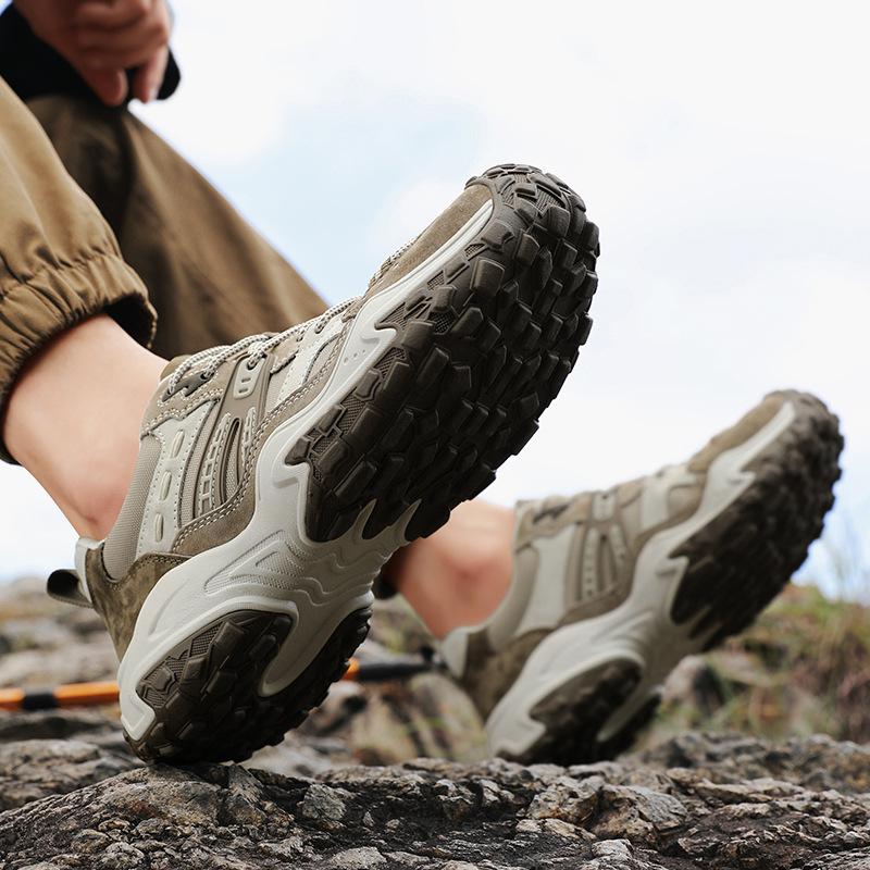 Shoes New outdoor sports off-road not tired feet climbing hiking shoes platform non-slip mountaineering dad shoes
