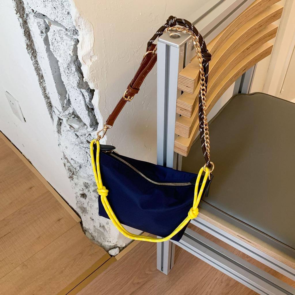 New Contrasting Color Lunch Box Bag Niche Design Mobile Phone Bag Retro Commuter Handbag Shoulder Armpit Messenger Bag