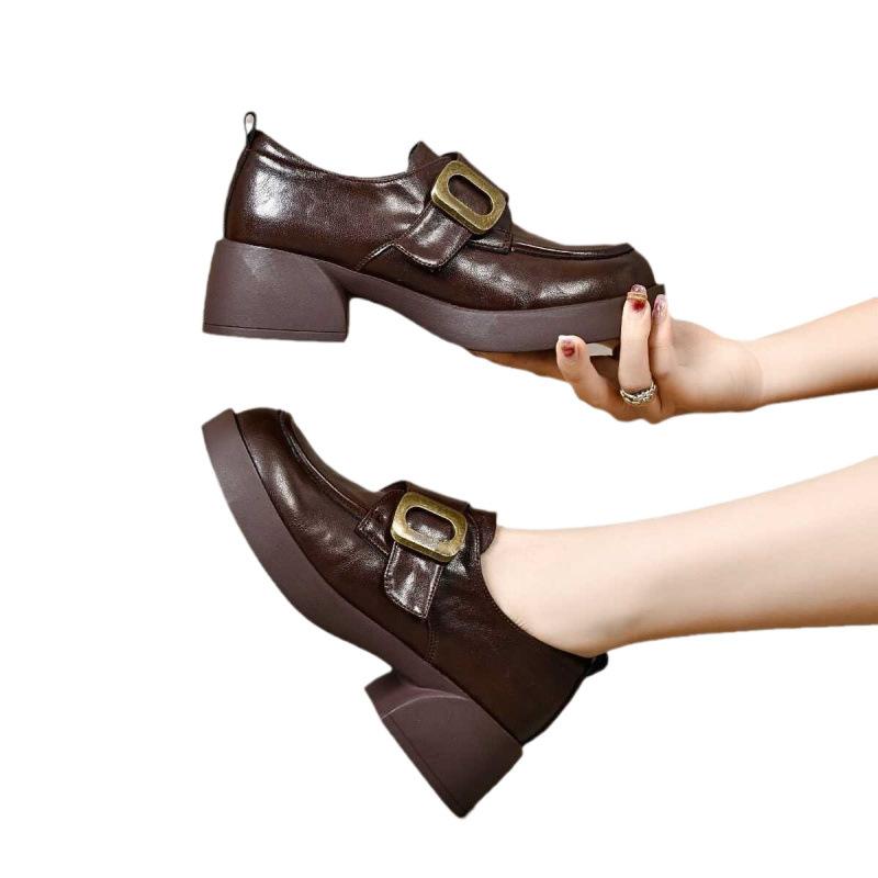 Retro Maillard small leather shoes women's 2025 autumn new British style thick heel loafers French belt buckle single shoes