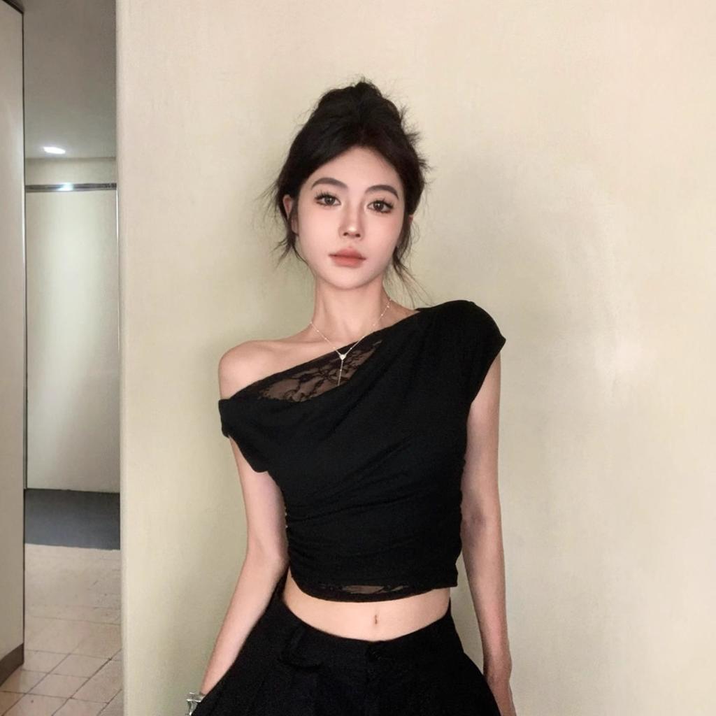 French Lace Off-shoulder Waist and Thin T-shirt Women's Summer New Design Sense Chic Pleated Niche Short Top