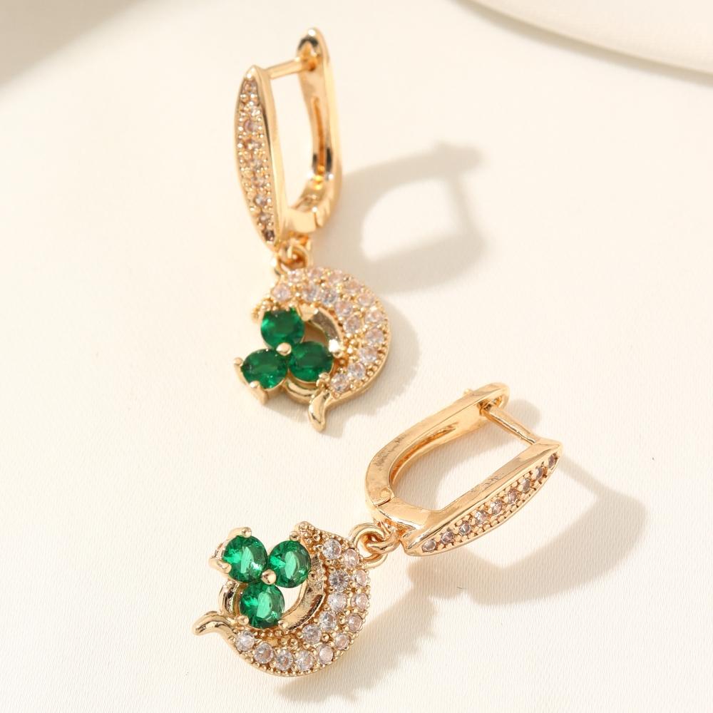 Dolphin Shape Dangle Earrings for Women 2025 New Golden Zirconia Drop Earring Ladys Wedding Party Jewelry Accessories