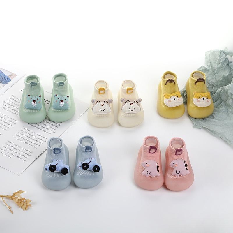 Boys and Girls Cartoon Slip-on Shoes with Anti-slip Sole and Soft Bottom