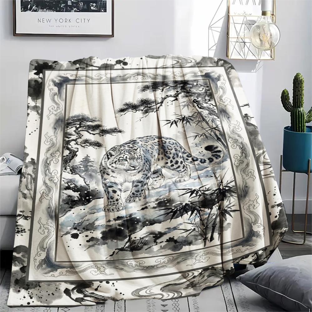 Snow Leopard Animal Print Flannel Blanket, High quality Comfortable for All Seasons, Home Decor, Warmth and Comfort, Perfect for Christmas Gifts110