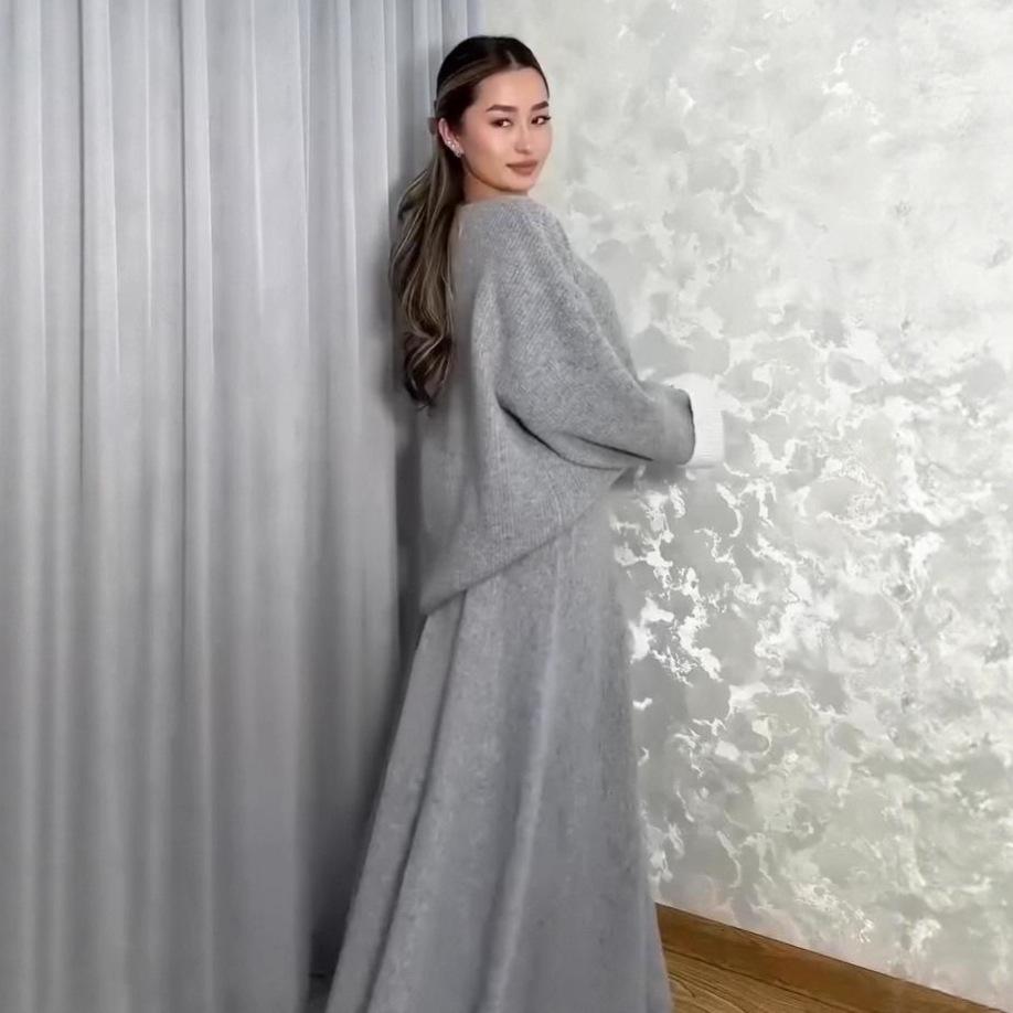 2025 Autumn Women's Ribbed Knit Sweater & A-line Long Skirt Set