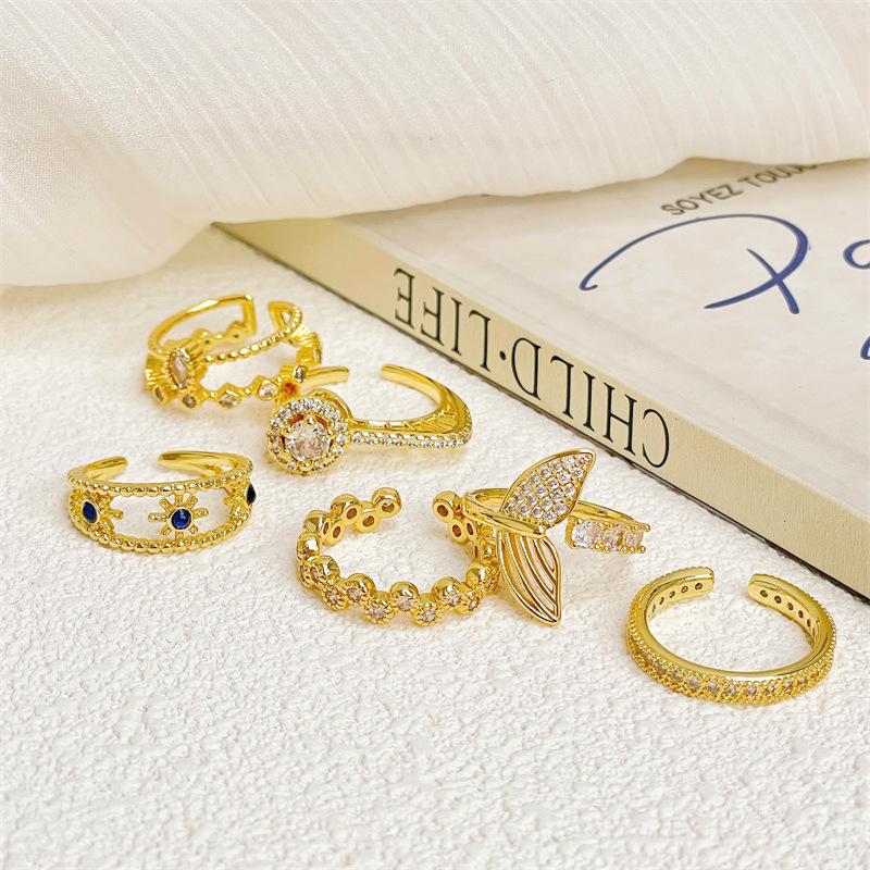 Niche Design Micro-Inlaid Zircon Medium Antique Gold Open Ring French Retro Fishtail Index Finger Ring Light Luxury Ring