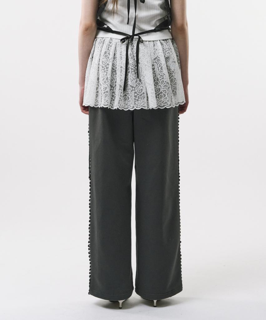 Podeowedeo Embroidered Pleated Skirt (Ivory)