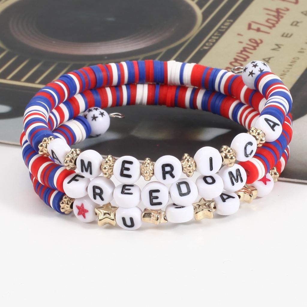 Patriotic Bracelets 4th of July Beaded Stretch Bracelets for Women American Flag Charm Bracelets Independence Day Accessory