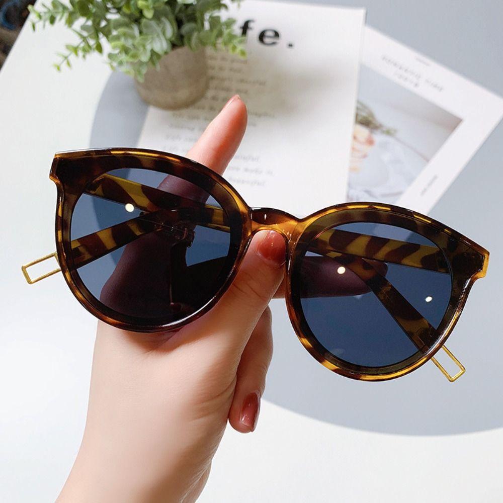 

Sun-Protective Retro Sunglasses Anti Blue Light Travel Accessories Driving Glasses Eyewear Black Shades Glasses For Women Man