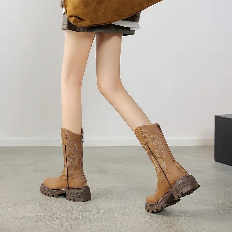 fashion Embroidery Women Western Cowgirl Boots Fashion Back Zippers Shoes Retro Style Autumn Winter Ladies Knight Mid Calf Booties