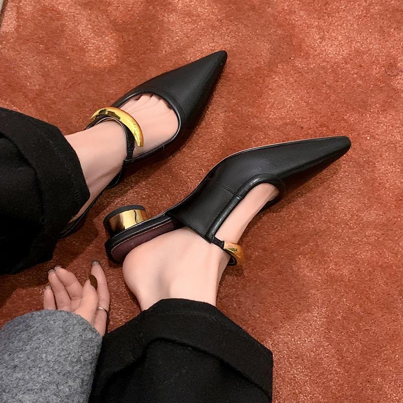 Fashion Size 34-40 Women Genuine Leather Mules Slippers Pointed Toe 2025 Summer Sandals Fashion Beige Ladies Casual Med Heels Shoes