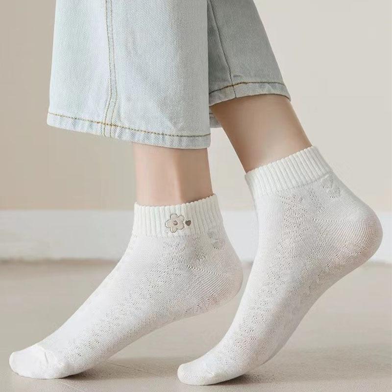 5 Pairs of Socks: White Short Socks for Women, Cotton Socks, Summer Thin Style, Summer Trendy Short Leg, Cute, Spring and Autumn Style Boat Socks