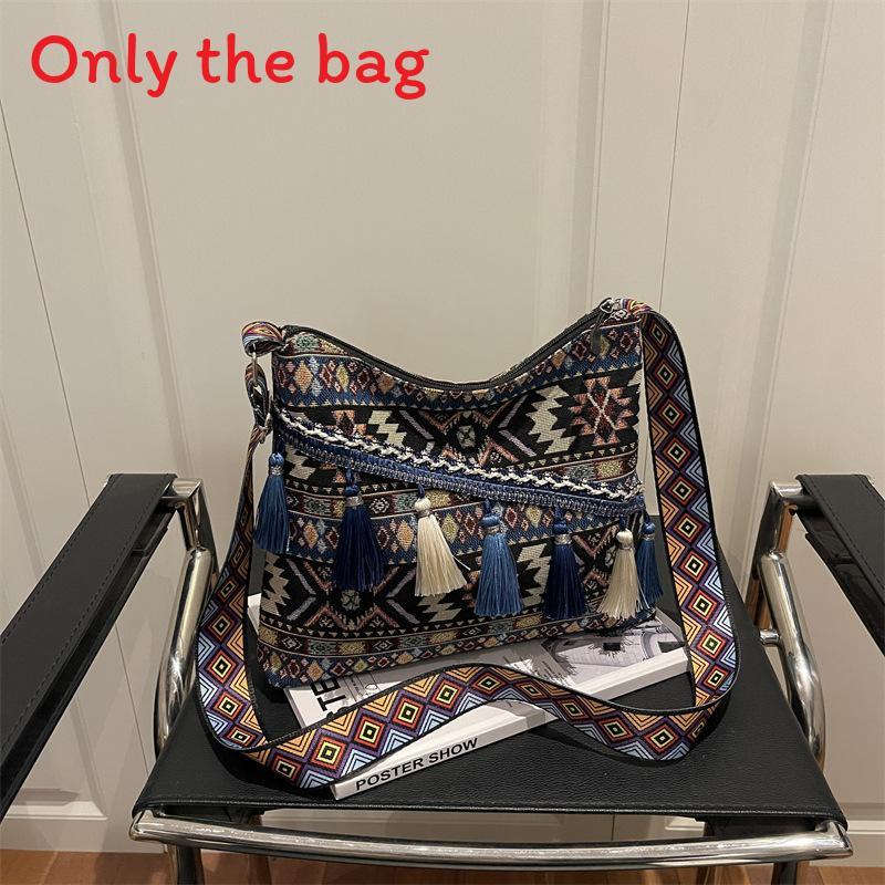 Traditional Chinese Style Tote Bag With Embroidery And Tassels For Daily Use