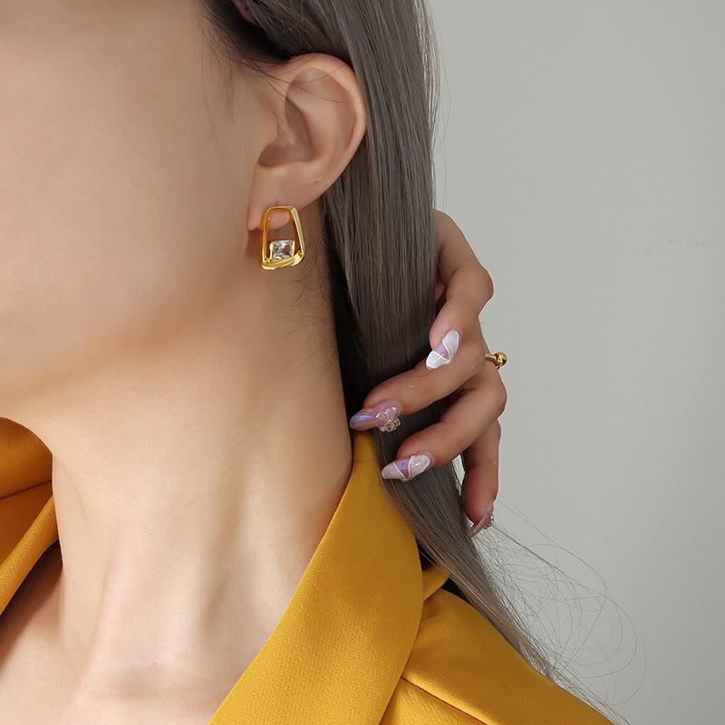 French Geometric Zircon-Inlaid Copper Earrings - Light Luxury Style, Non-Fading