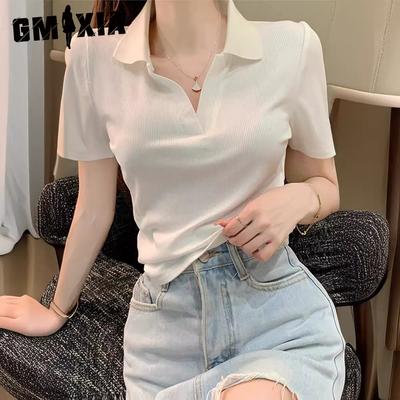 Camiseta polo curta branca de verão, gola polo curta, manga curta, camiseta pequena, design feminino de meia manga para parecer magro com uma base superior
