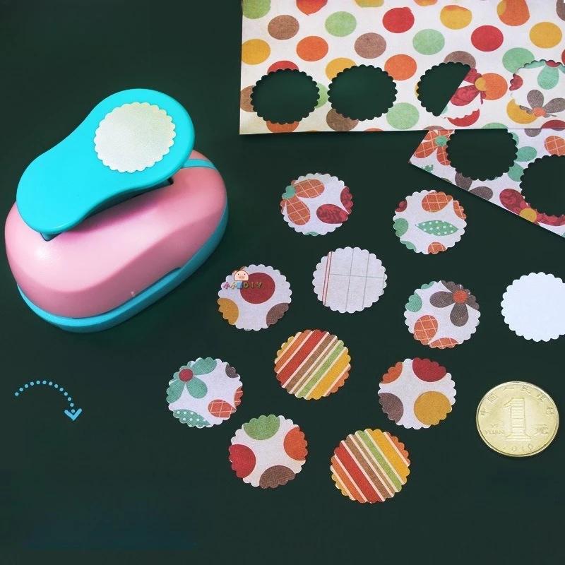 

New Stamp Border DIY Punch Stamp Shape Craft Punch Embossing Machine Round Hole Punch Toothed Puncher Embosser Color Random