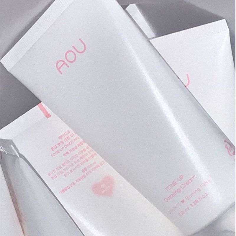 AOU - Aufhellende Strahlende Creme