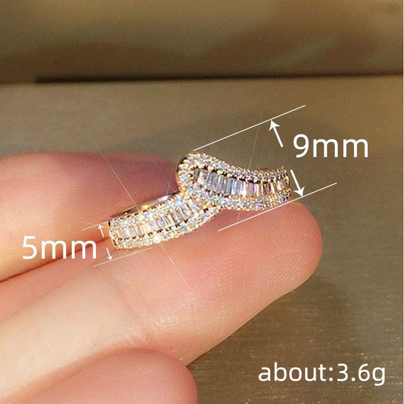 Design Sense Bright Irregular Diamond Ring, Niche Premium Sense Noble Women's Ring Jewelry, Retail