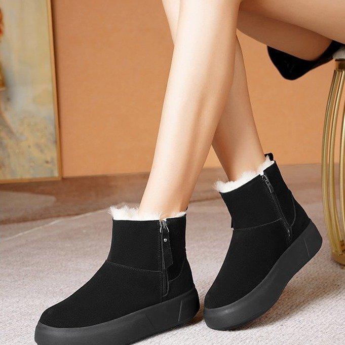 Winter snow boots women's soft leather short boots with fleece and thickened fur integrated flat-bottomed warm and cold-resistant cotton shoes