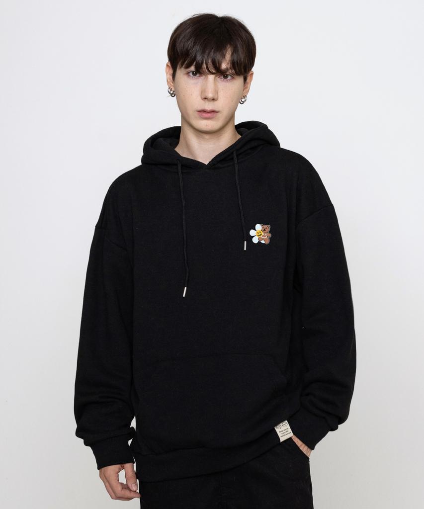 [Unisex] Flower Bear Embroidered Smile Hoodie_Black