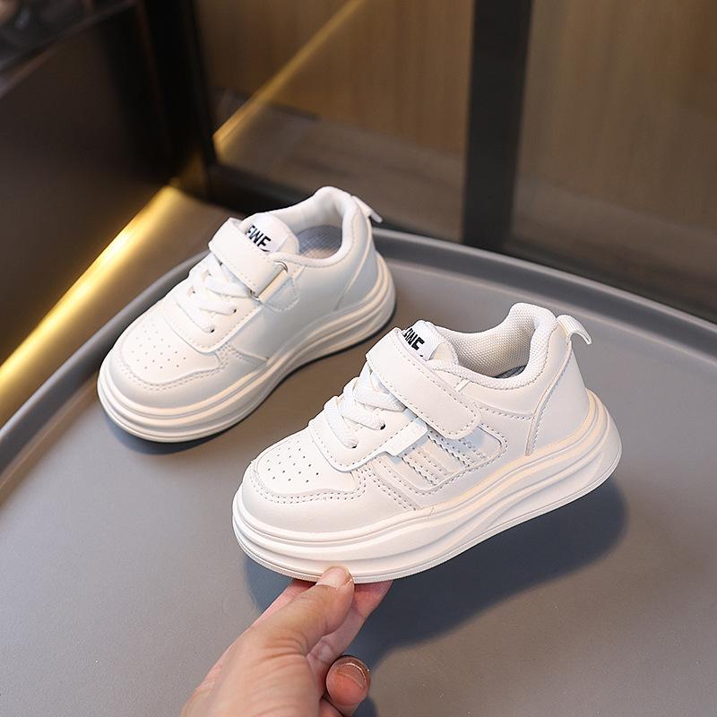 Children's Sports Shoes Board Shoes 2025 Autumn New Lightweight Girls Casual Shoes Baby Toddler Shoes Single Boys White Shoes
