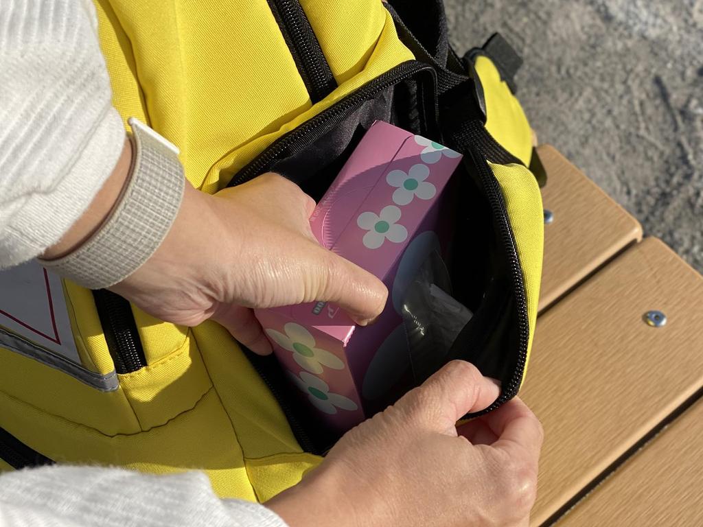 [Nihon Atex] Hinankun Backpack for Nursery Teachers, Lightens Shoulder Burden, Turquoise Blue