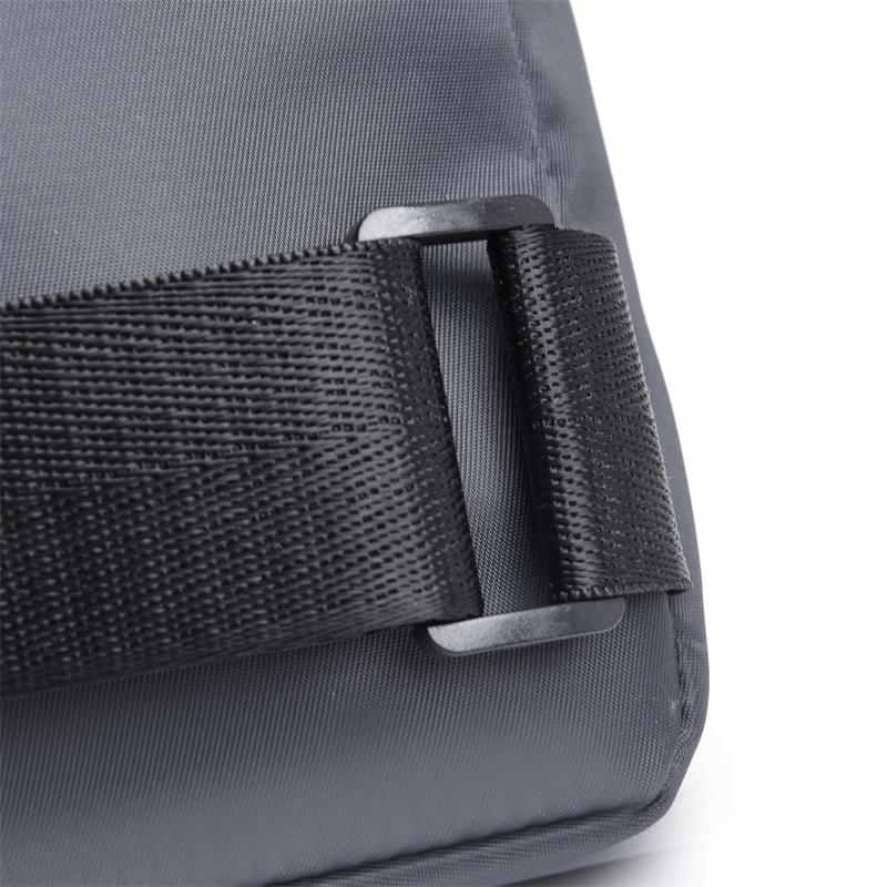 Pánská multifunkční taška přes rameno Messenger látková hrudní taška crossbody ležérní kabelka s otvorem pro sluchátka