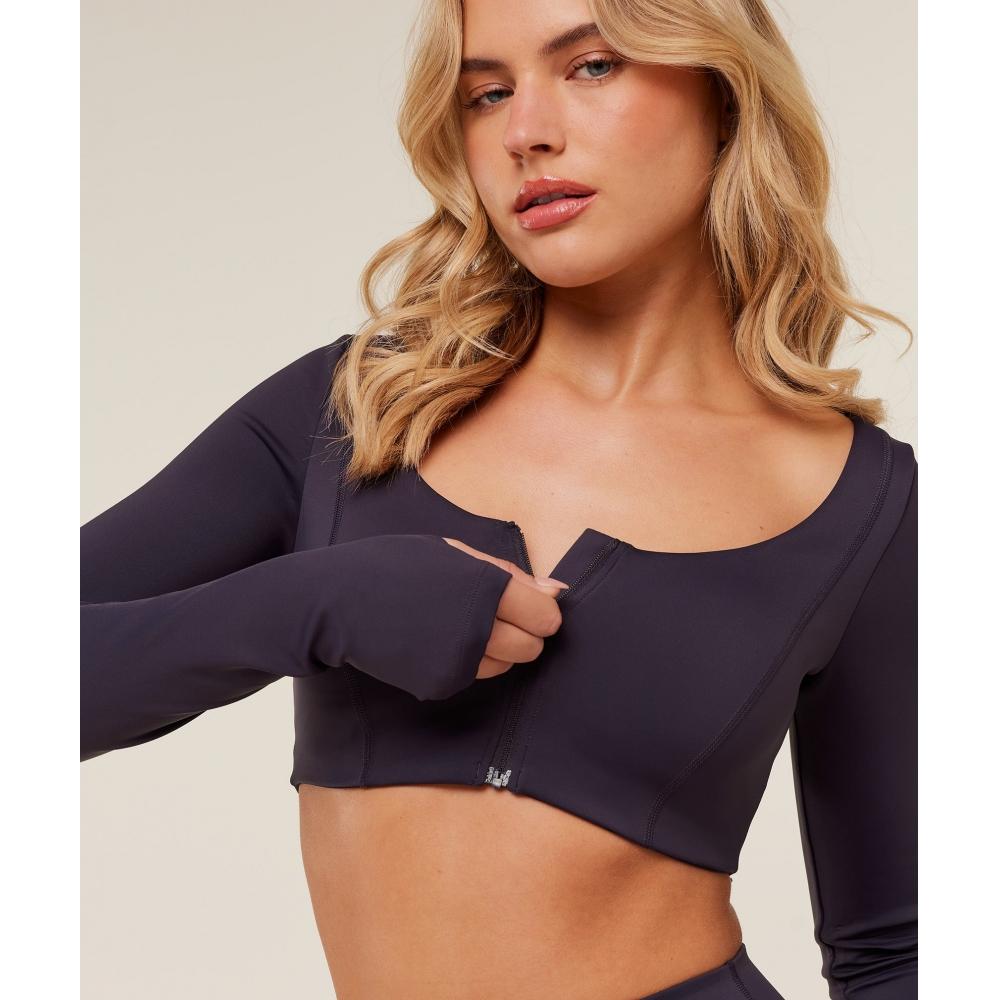 Gymshark Flow Long Sleeve Crop Top With Cups Midnight Purple B4c3i Pcdy