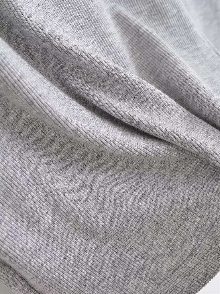 Trendy Women's Ribbed Long Sleeve Round Neck T-shirt - Slim Fit Autumn/Winter Base Layer in Solid Color.