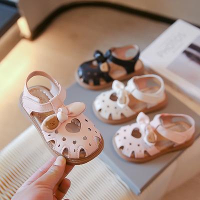 Girls Sandals Hollow-out Love Heart Kids Beach Shoes T-strap Sweet Bow 2025 Summer Girls Fashion Shoes Flats Non-slip Soft Sole